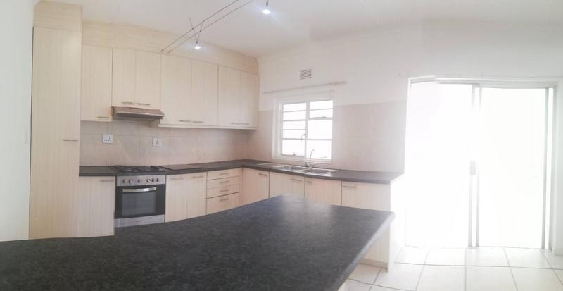 To Let 3 Bedroom Property for Rent in Dobson Western Cape